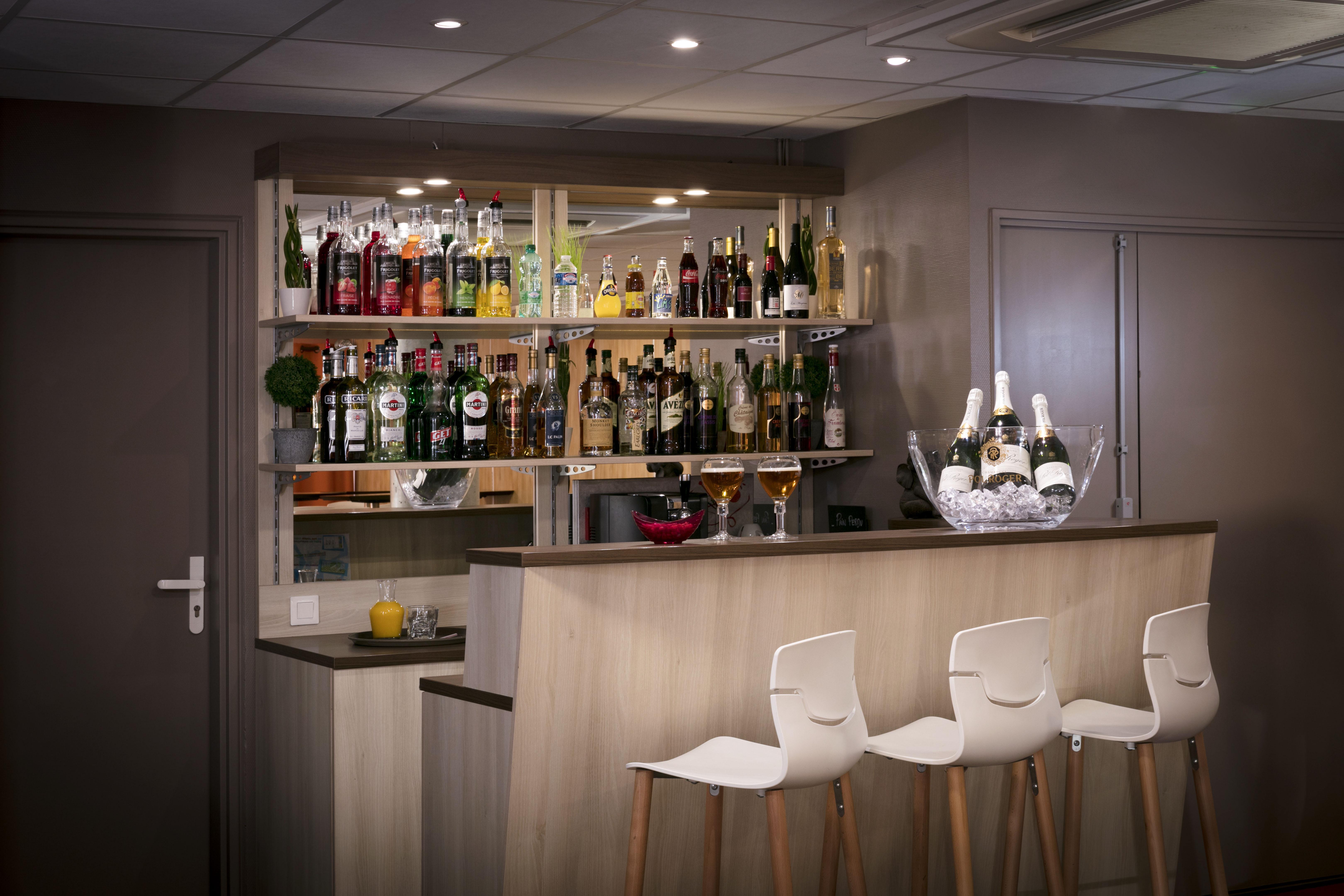 克莱蒙埃斯坦酒店 克莱蒙费朗 外观 照片